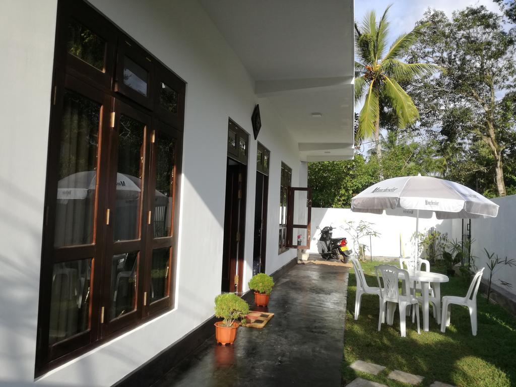 Apna Homestay Apartments Унаватуна Екстериор снимка