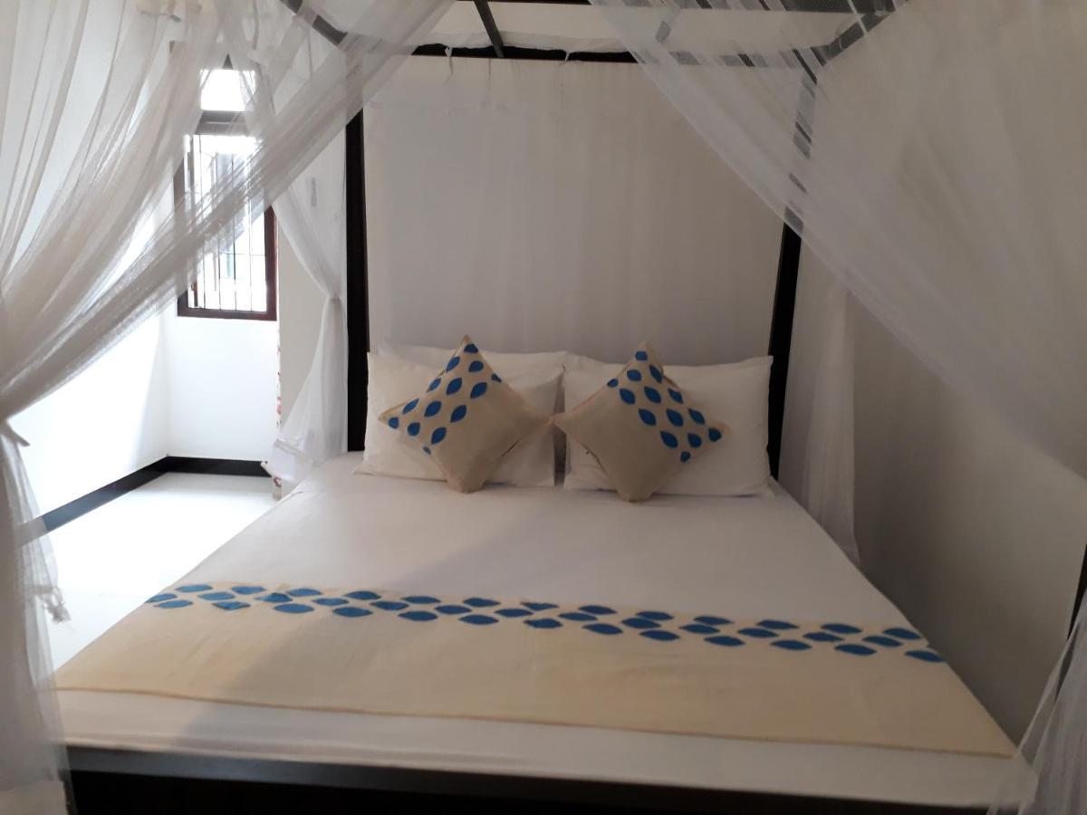 Apna Homestay Apartments Унаватуна Екстериор снимка