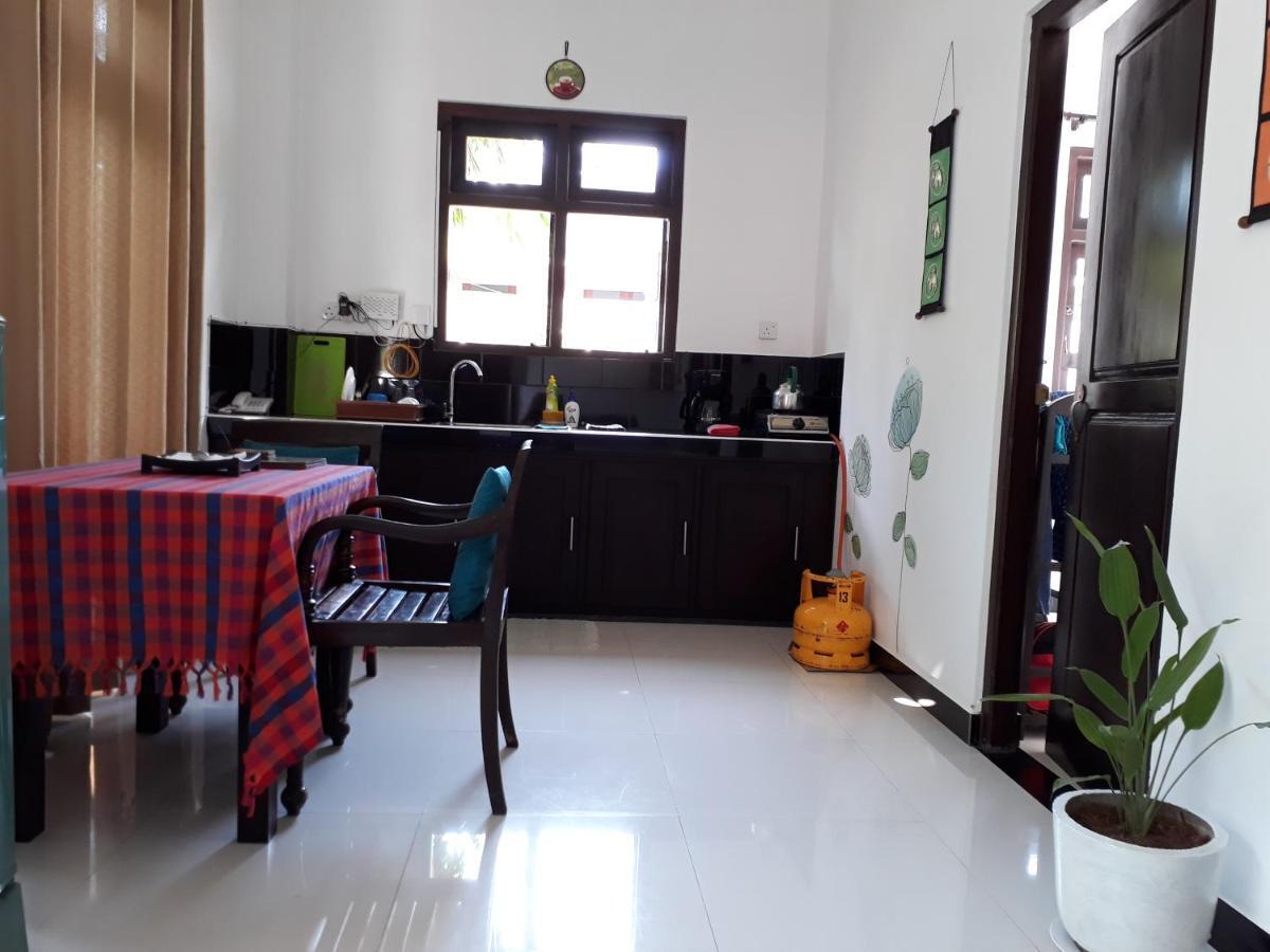 Apna Homestay Apartments Унаватуна Екстериор снимка
